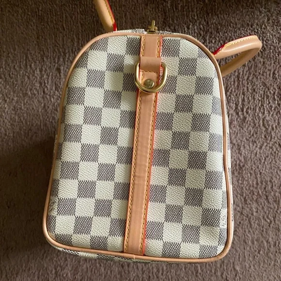 Checkered Handbag - Picture 3 of 7